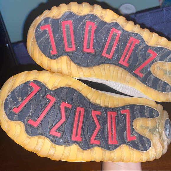 Jordan’s size 10c - Picture 3 of 3